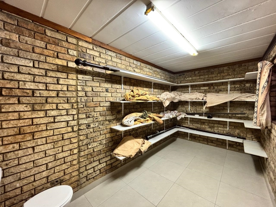 3 Bedroom Property for Sale in Mooivallei Park North West